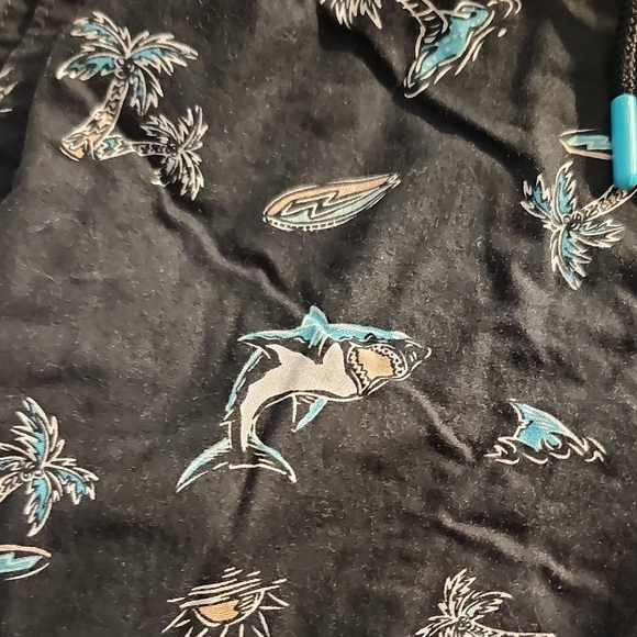 365Kids Tropical Shark Button Down Shirt & Matching Short Set,Size 7 - Picture 5 of 12